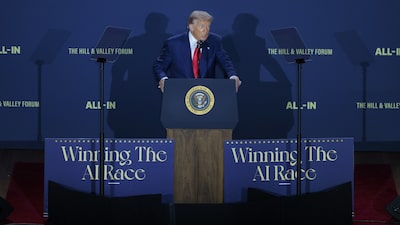 Trump llama “engaño” a la advertencia del CEO de Anthropic de que la IA destruiría a la humanidad Trump llama “engaño” a la advertencia del CEO de Anthropic de que la IA destruiría a la humanidad