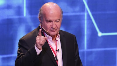 Nuevo presidente de Perú nombra como primer ministro a un exbanquero central Nuevo presidente de Perú nombra como primer ministro a un exbanquero central