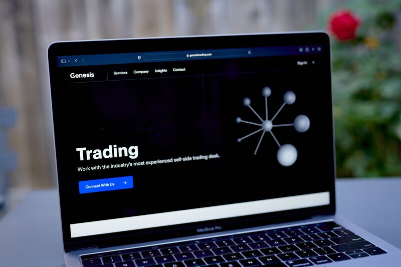 Site da corretora Genesis, que tem sido afetada pela onda de desconfiança de clientes e investidores no mercado cripto Site da corretora Genesis, que tem sido afetada pela onda de desconfiança de clientes e investidores no mercado cripto