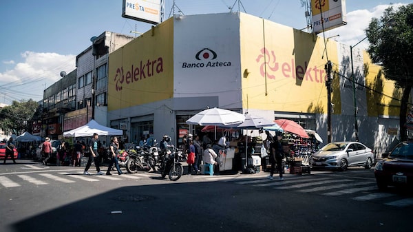 Grupo Elektra avanza en el desliste de sus acciones en la Bolsa Mexicana Grupo Elektra avanza en el desliste de sus acciones en la Bolsa Mexicana