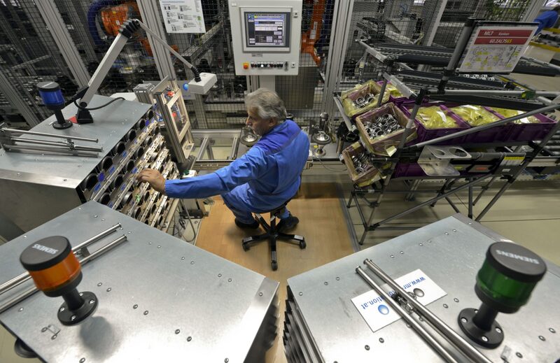 Idosos que desejam voltar de sua aposentadoria podem ajudar a preencher a lacuna no mercado de trabalho americano Idosos que desejam voltar de sua aposentadoria podem ajudar a preencher a lacuna no mercado de trabalho americano