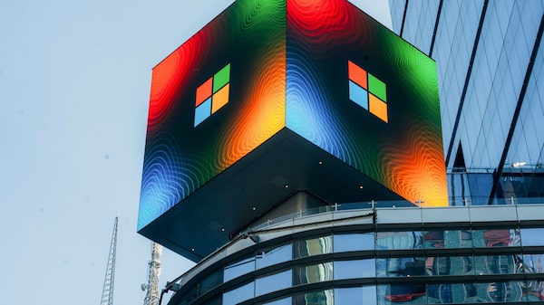 Microsoft se apresura a contener ciberataques globales tras falla crítica en su software Microsoft se apresura a contener ciberataques globales tras falla crítica en su software