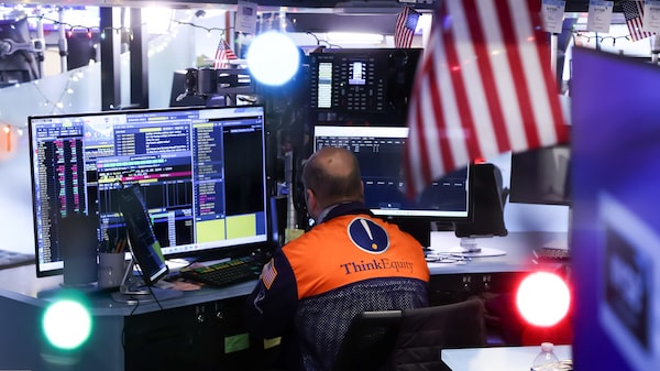 S&P 500 cae tras resultados de JPMorgan, mientras el petróleo toca máximos de dos meses S&P 500 cae tras resultados de JPMorgan, mientras el petróleo toca máximos de dos meses