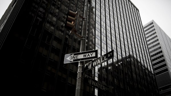 Crecen las advertencias de Wall Street de que el 2023 puede llegar a ser sombrío Crecen las advertencias de Wall Street de que el 2023 puede llegar a ser sombrío