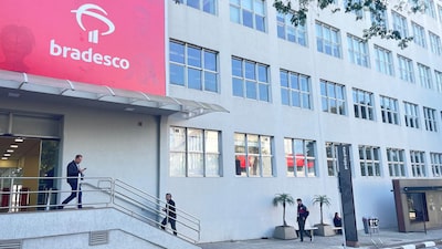Lucro do Bradesco perde fôlego no 3º tri com alta da inadimplência e das provisões Lucro do Bradesco perde fôlego no 3º tri com alta da inadimplência e das provisões