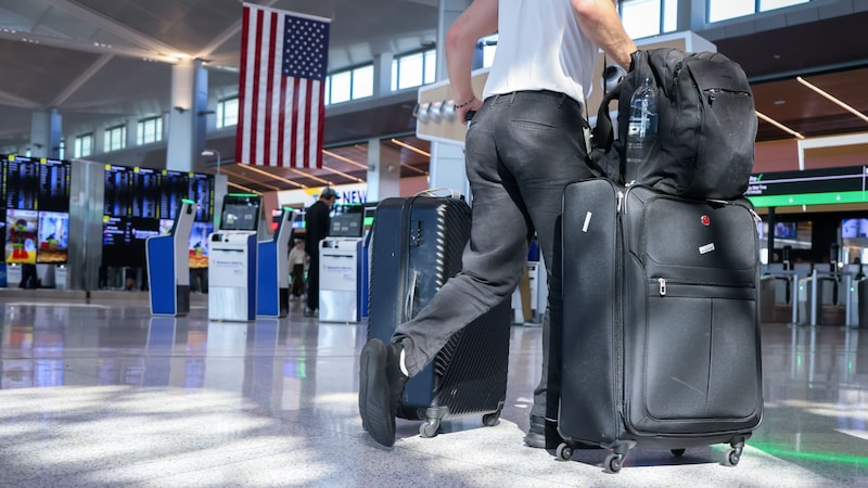 Ofensiva de Trump contra las visas golpea fuertemente a gobiernos de izquierda en Latam Ofensiva de Trump contra las visas golpea fuertemente a gobiernos de izquierda en Latam