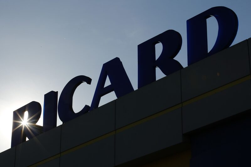 En septiembre, Pernod Ricard compró Whiskey Exchange, una de las empresas de comercio electrónico más grandes de la industria. En septiembre, Pernod Ricard compró Whiskey Exchange, una de las empresas de comercio electrónico más grandes de la industria.