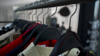 Caputo reduce aranceles a importación de ropa tras IPC por encima de lo esperado Caputo reduce aranceles a importación de ropa tras IPC por encima de lo esperado