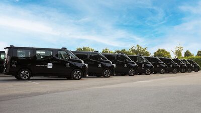 Uber começa a oferecer viagens sem motorista em Abu Dhabi com veículos da WeRide Uber começa a oferecer viagens sem motorista em Abu Dhabi com veículos da WeRide