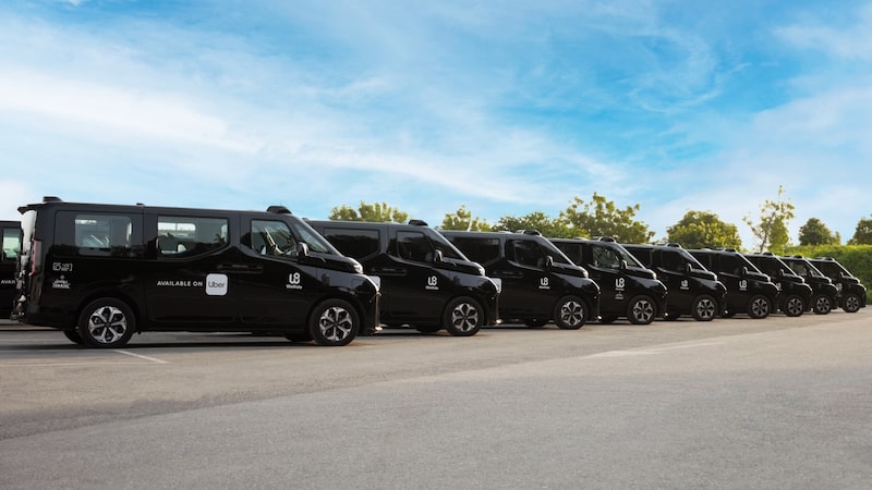 Uber começa a oferecer viagens sem motorista em Abu Dhabi com veículos da WeRide Uber começa a oferecer viagens sem motorista em Abu Dhabi com veículos da WeRide