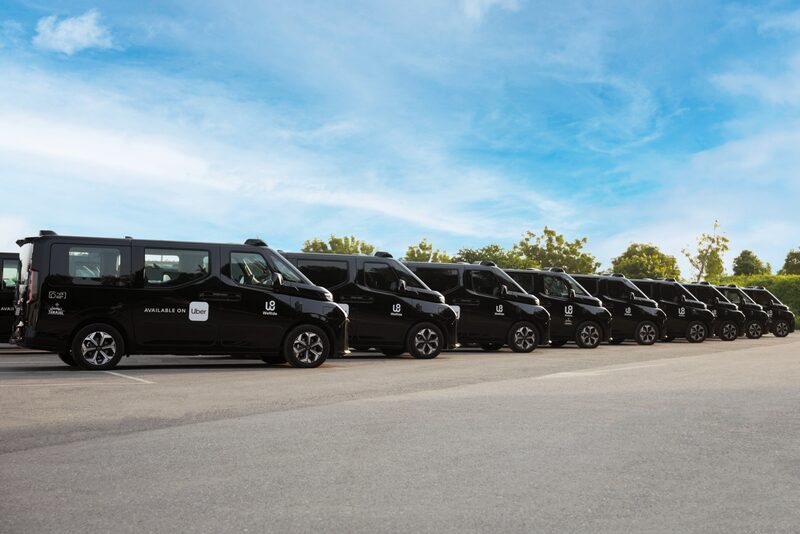 A Uber e a WeRide começaram a oferecer viagens com motoristas de segurança em dezembro de 2024. A Uber e a WeRide começaram a oferecer viagens com motoristas de segurança em dezembro de 2024.