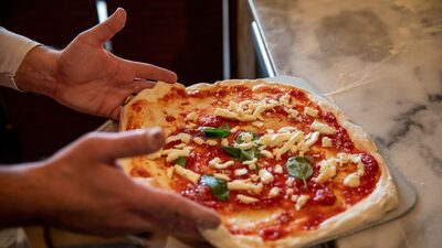 ‘Taverna’: o que é este tipo de pizza que está conquistando os Estados Unidos ‘Taverna’: o que é este tipo de pizza que está conquistando os Estados Unidos