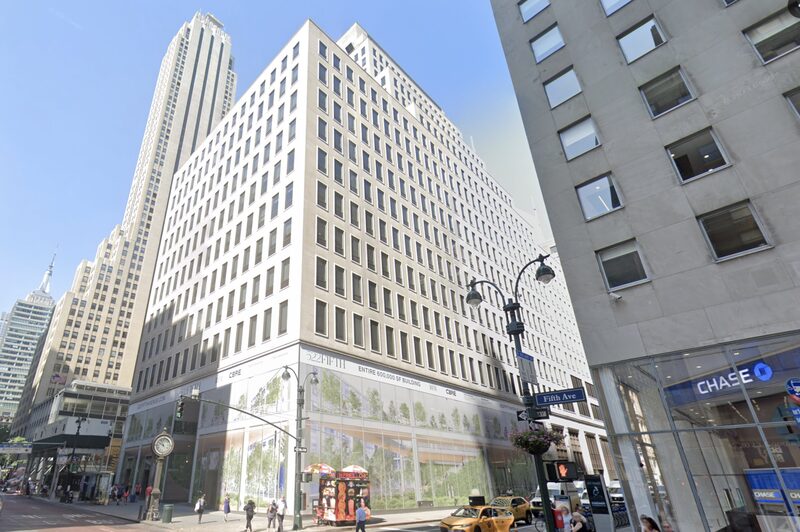 Vista da torre de escritórios adquirida pela Amazon na altura da Grand Central em Manhattan Vista da torre de escritórios adquirida pela Amazon na altura da Grand Central em Manhattan