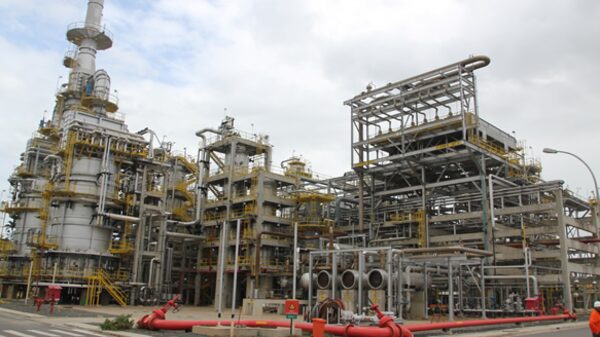 Governos estaduais evitam bloqueio de refinarias da Petrobras, diz novo CEO Governos estaduais evitam bloqueio de refinarias da Petrobras, diz novo CEO