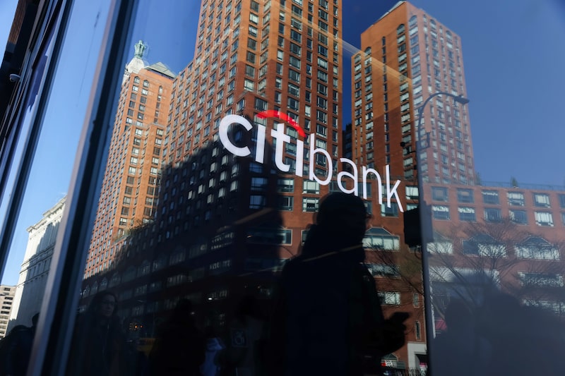 Citi supera todas las previsiones de ganancias y acelera su reestructuración Citi supera todas las previsiones de ganancias y acelera su reestructuración