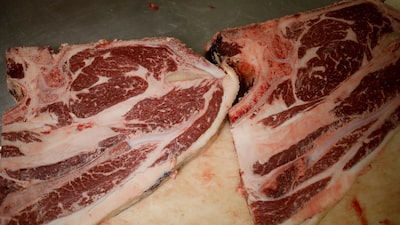 Trump retrasa el plan para suspender aranceles a la carne vacuna importada, según el WSJ Trump retrasa el plan para suspender aranceles a la carne vacuna importada, según el WSJ