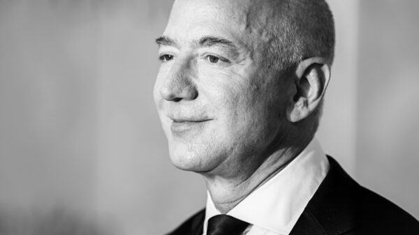 Jeff Bezos no es el típico jubilado de Florida, pero está cerca Jeff Bezos no es el típico jubilado de Florida, pero está cerca