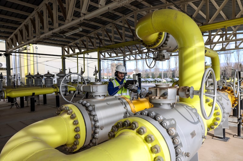 Los futuros holandeses del mes anterior, la referencia europea del gas, cayeron hasta los euros por megavatio-hora a las 8:38 de la mañana en Ámsterdam. (Bloomberg) Los futuros holandeses del mes anterior, la referencia europea del gas, cayeron hasta los euros por megavatio-hora a las 8:38 de la mañana en Ámsterdam. (Bloomberg)