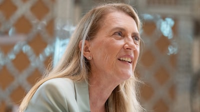 Suiza asegura que el Rolex y el lingote de oro entregados a Trump eran para EE.UU., no para el presidente Suiza asegura que el Rolex y el lingote de oro entregados a Trump eran para EE.UU., no para el presidente