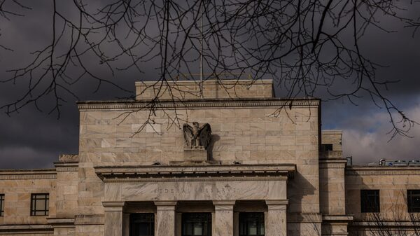 Mester ve a la Fed ganando confianza para bajar las tasas de interés más adelante este año Mester ve a la Fed ganando confianza para bajar las tasas de interés más adelante este año