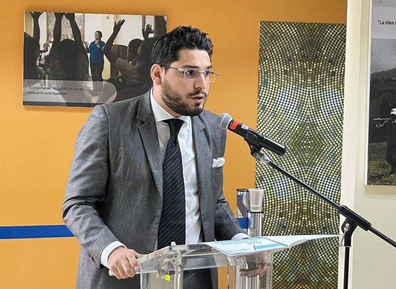 Raúl Agustín González Carrión es el nuevo Superintendente de Bancos de Ecuador. Raúl Agustín González Carrión es el nuevo Superintendente de Bancos de Ecuador.