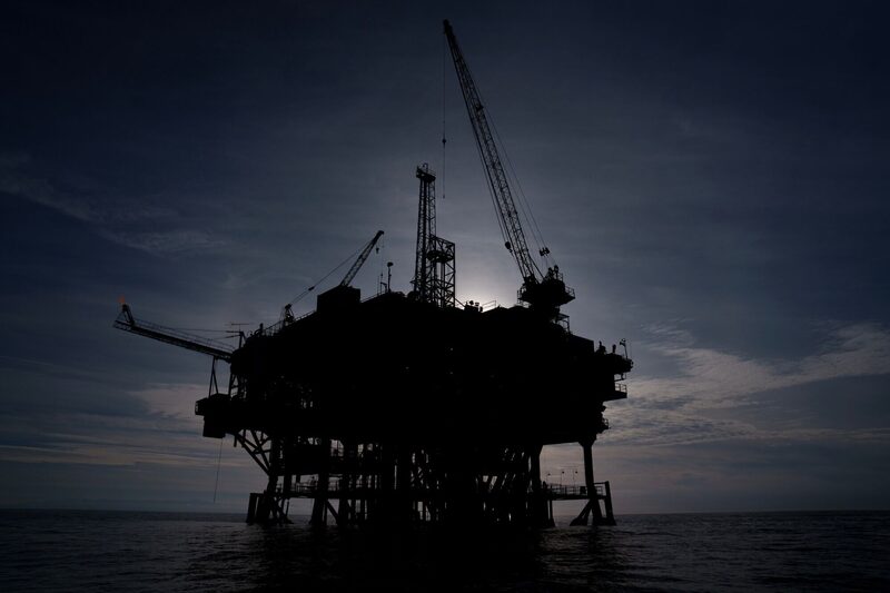 Empresa buscou alienar o controle campos offshore para se proteger dos altos custos de desmantelamento de plataformas antigas Empresa buscou alienar o controle campos offshore para se proteger dos altos custos de desmantelamento de plataformas antigas