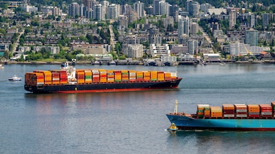 Trump anuncia tarifa de 50% sobre produtos do Canadá com base em lei da década de 1930 Trump anuncia tarifa de 50% sobre produtos do Canadá com base em lei da década de 1930