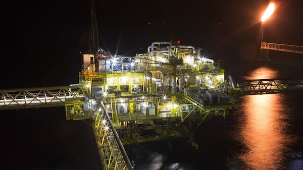 Mezcla mexicana de petróleo mantiene ascenso mientras ingresos adicionales de Pemex van a subsidios Mezcla mexicana de petróleo mantiene ascenso mientras ingresos adicionales de Pemex van a subsidios