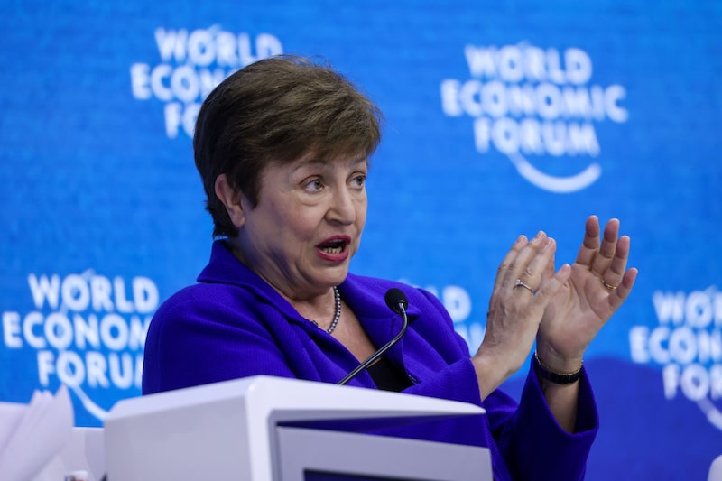 Kristalina Georgieva, directora gerente del Fondo Monetario Internacional (FMI), durante una sesión de un panel en la jornada inaugural del Foro Económico Mundial (FEM) en Davos, Suiza, el lunes 23 de mayo de 2022. Kristalina Georgieva, directora gerente del Fondo Monetario Internacional (FMI), durante una sesión de un panel en la jornada inaugural del Foro Económico Mundial (FEM) en Davos, Suiza, el lunes 23 de mayo de 2022.