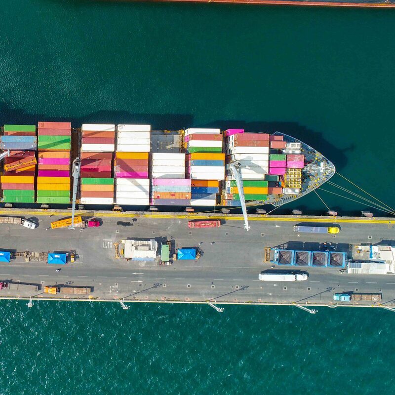 El Puerto de Acajutla es la principal terminal marítima de El Salvador. El año pasado movilizó un total de 5,5 millones de toneladas métricas, tanto de exportación como de importación, un incremento anual del 11,72%. Foto: CEPA El Salvador El Puerto de Acajutla es la principal terminal marítima de El Salvador. El año pasado movilizó un total de 5,5 millones de toneladas métricas, tanto de exportación como de importación, un incremento anual del 11,72%. Foto: CEPA El Salvador