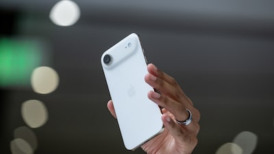 Apple reestructura su equipo de hardware en cinco divisiones tras cambios en la cúpula Apple reestructura su equipo de hardware en cinco divisiones tras cambios en la cúpula