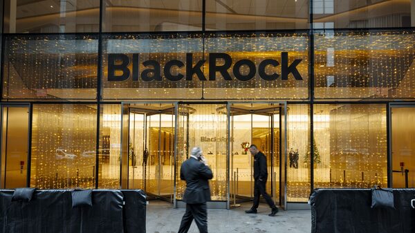 Ejecutivo de BlackRock pronostica un aumento del 40% en las operaciones de transferencia de riesgo Ejecutivo de BlackRock pronostica un aumento del 40% en las operaciones de transferencia de riesgo