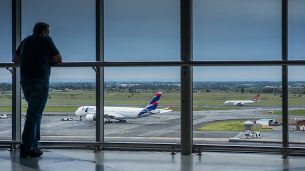 Congelamento de verba da Anac ameaça chegada de novos aviões e expansão das aéreas Congelamento de verba da Anac ameaça chegada de novos aviões e expansão das aéreas