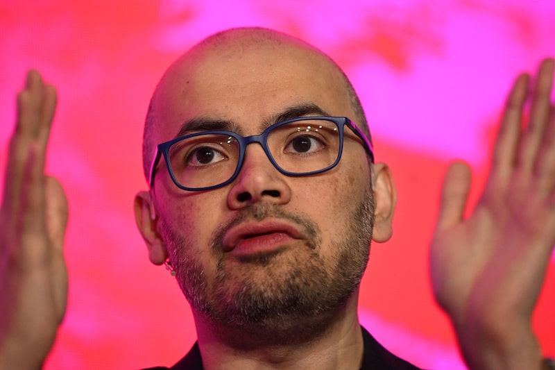 Demis Hassabis, CEO de Google DeepMind, en South by Southwest (SXSW) en Londres, Reino Unido. Demis Hassabis, CEO de Google DeepMind, en South by Southwest (SXSW) en Londres, Reino Unido.