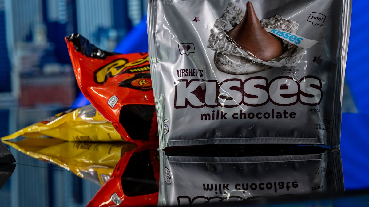 Chocolates Hershey's Kisses.