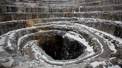 Rio Tinto marca el final de su negocio de diamantes al cerrar su última mina en Canadá Rio Tinto marca el final de su negocio de diamantes al cerrar su última mina en Canadá