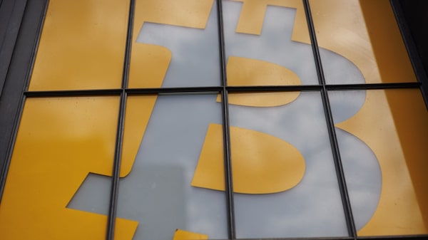 Bitcoin fluctúa después de que una publicación falsa afirmara que los ETF tenían aprobación Bitcoin fluctúa después de que una publicación falsa afirmara que los ETF tenían aprobación