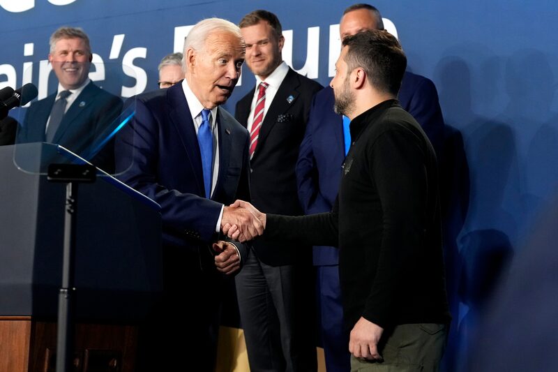 Joe Biden y Volodymyr Zelenskiy Joe Biden y Volodymyr Zelenskiy