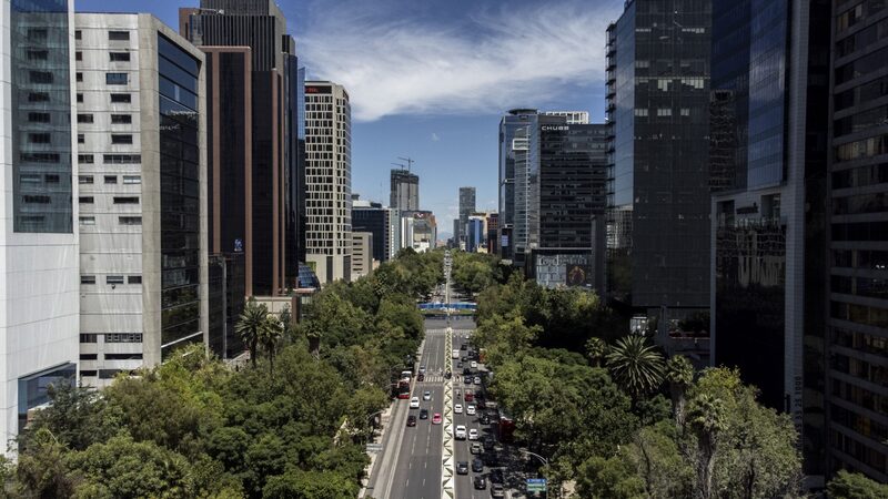 Vehicles travel along a road in Mexico City, Mexico, on Thursday, Sept. 22, 2022. Mexico's inflation came in above expectations in early September, giving the central bank minimal room to reduce the pace of interest rate hikes at its meeting on September 29. Photographer: Cesar Rodriguez/Bloomberg Vehicles travel along a road in Mexico City, Mexico, on Thursday, Sept. 22, 2022. Mexico's inflation came in above expectations in early September, giving the central bank minimal room to reduce the pace of interest rate hikes at its meeting on September 29. Photographer: Cesar Rodriguez/Bloomberg
