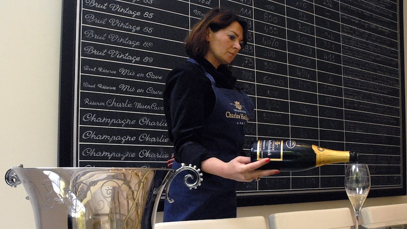 Champagne Charles Heidsieck quer reconstruir marca ‘garrafa por garrafa’ no Brasil Champagne Charles Heidsieck quer reconstruir marca ‘garrafa por garrafa’ no Brasil