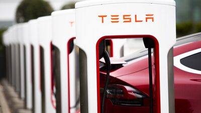 Para Wells Fargo, Tesla se tornou uma empresa ‘growth’ sem o crescimento Para Wells Fargo, Tesla se tornou uma empresa ‘growth’ sem o crescimento