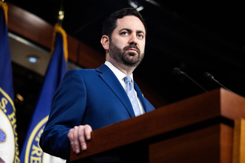 “El hecho es que esta gente está jugando con fuego”, dijo Lawler en el programa This Week de la cadena ABC. “El hecho es que esta gente está jugando con fuego”, dijo Lawler en el programa This Week de la cadena ABC.