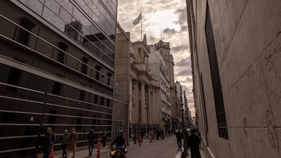S&P mejora calificación de Argentina y destaca acceso a liquidez S&P mejora calificación de Argentina y destaca acceso a liquidez