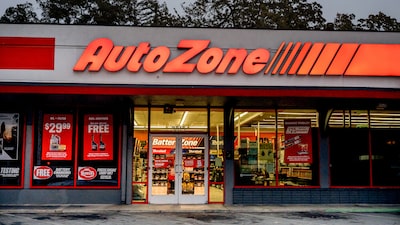 AutoZone desacelera ventas en México ante menor dinamismo económico AutoZone desacelera ventas en México ante menor dinamismo económico