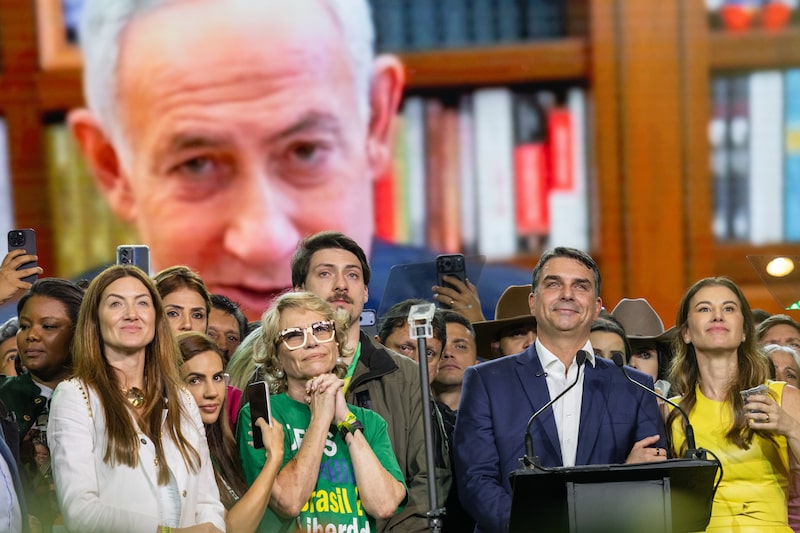 Flavio Bolsonaro e Benjamin Netanyahu Flavio Bolsonaro e Benjamin Netanyahu