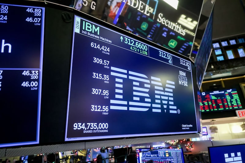 Logotipo da IBM no pregão da Bolsa de Valores de Nova York. (Foto: Michael Nagle/Bloomberg) Logotipo da IBM no pregão da Bolsa de Valores de Nova York. (Foto: Michael Nagle/Bloomberg)