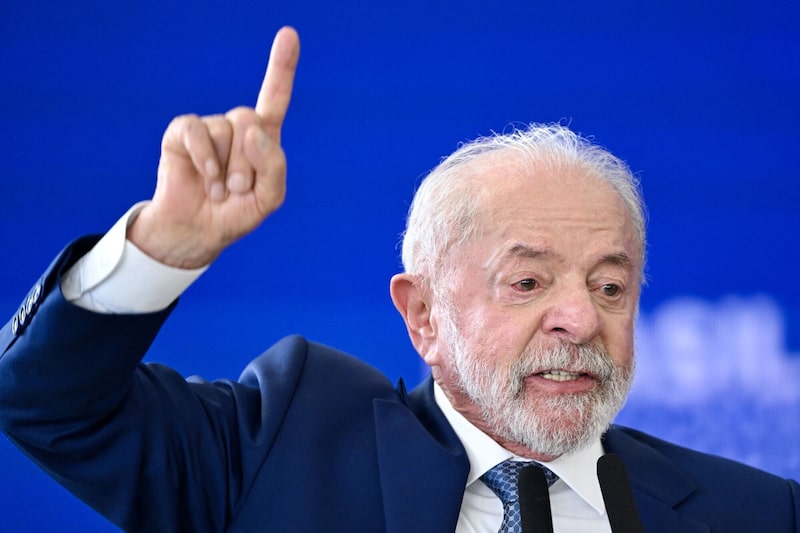 Luiz Inacio Lula da Silva. Luiz Inacio Lula da Silva.