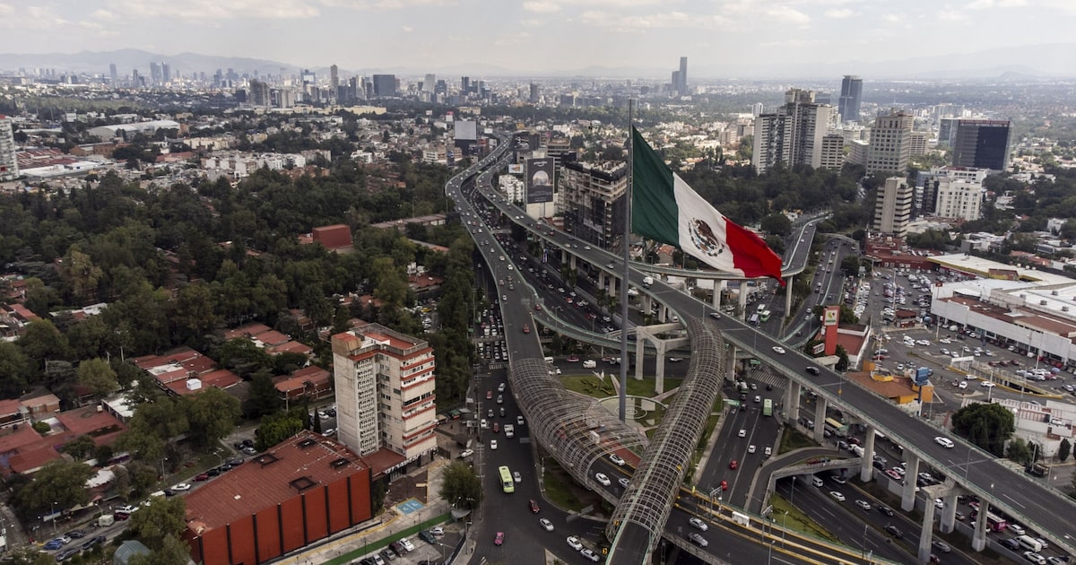 PRESIÓN CREDITICIA MÉXICO: DEUDA PÚBLICA 2026-2027 BAJO OBSERVACIÓN