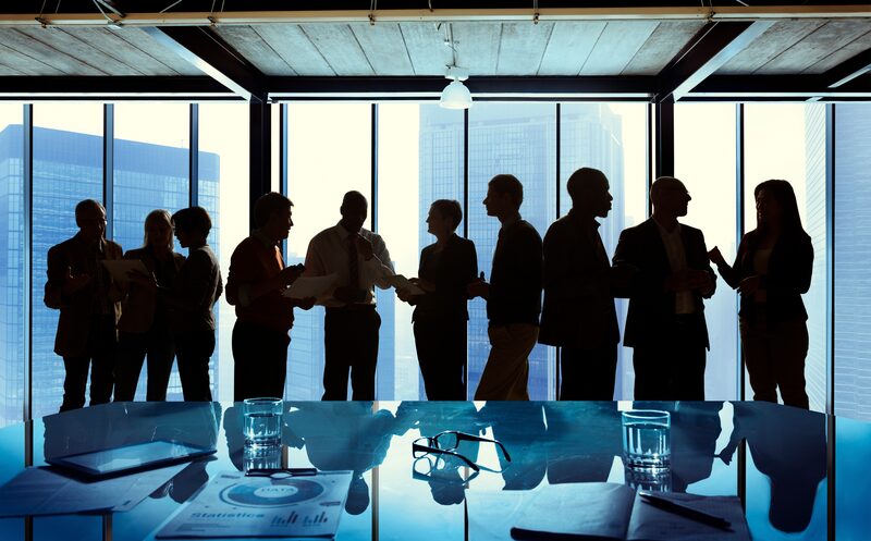 Após atingir o auge em 2021, idade de executivos cai após pandemia, aponta estudo Após atingir o auge em 2021, idade de executivos cai após pandemia, aponta estudo