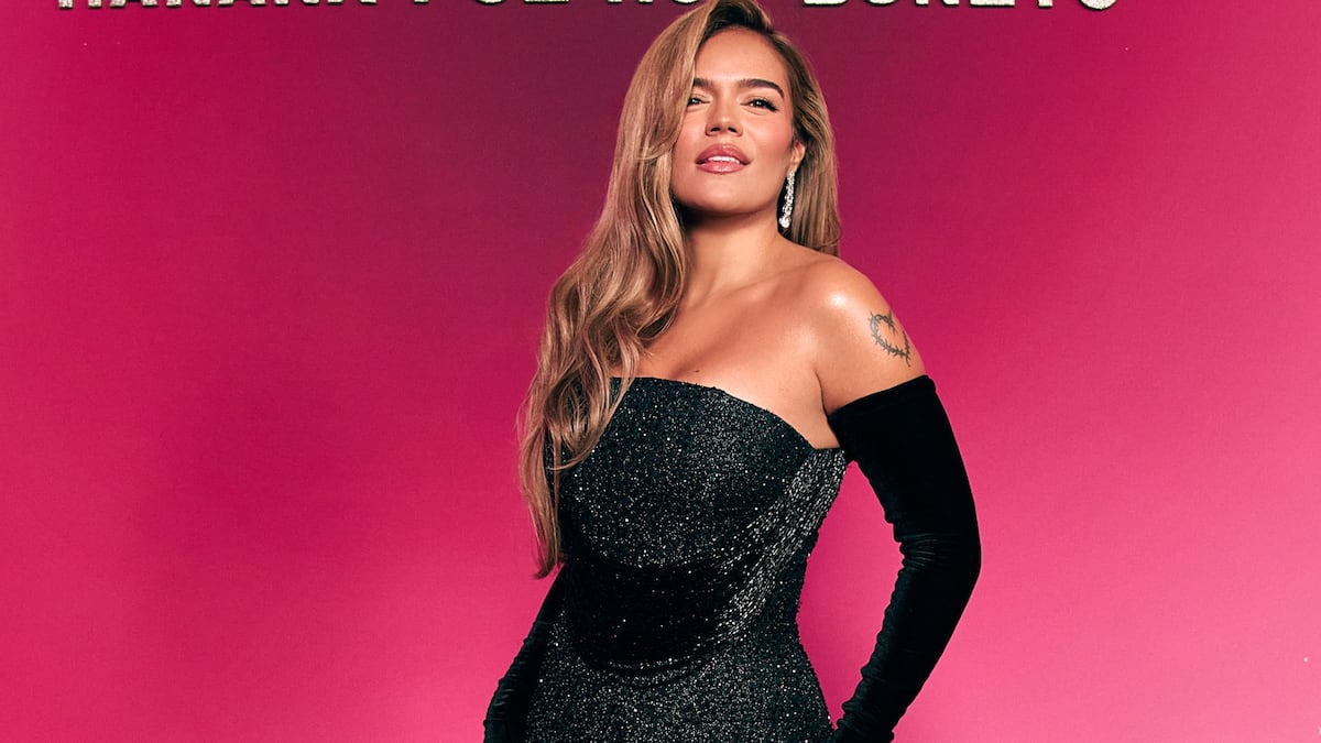 La cantante Karol G durante el evento de estreno de su documental en Medellín.